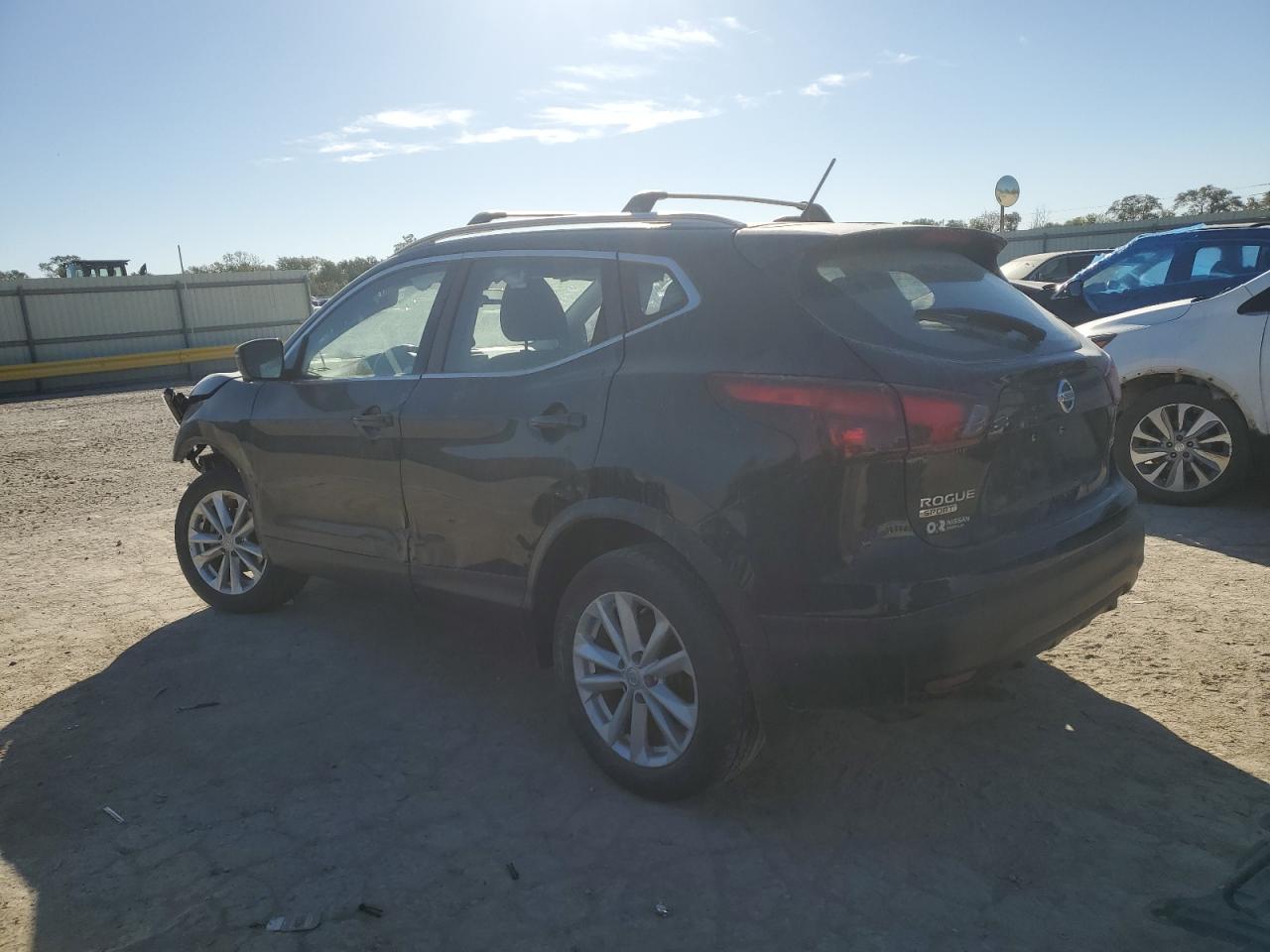 NISSAN ROGUE SPORT S