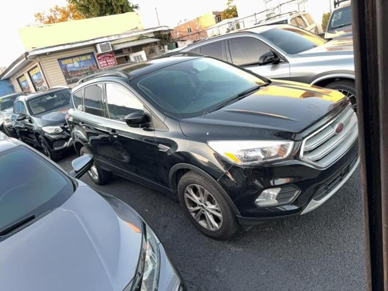 FORD ESCAPE SE