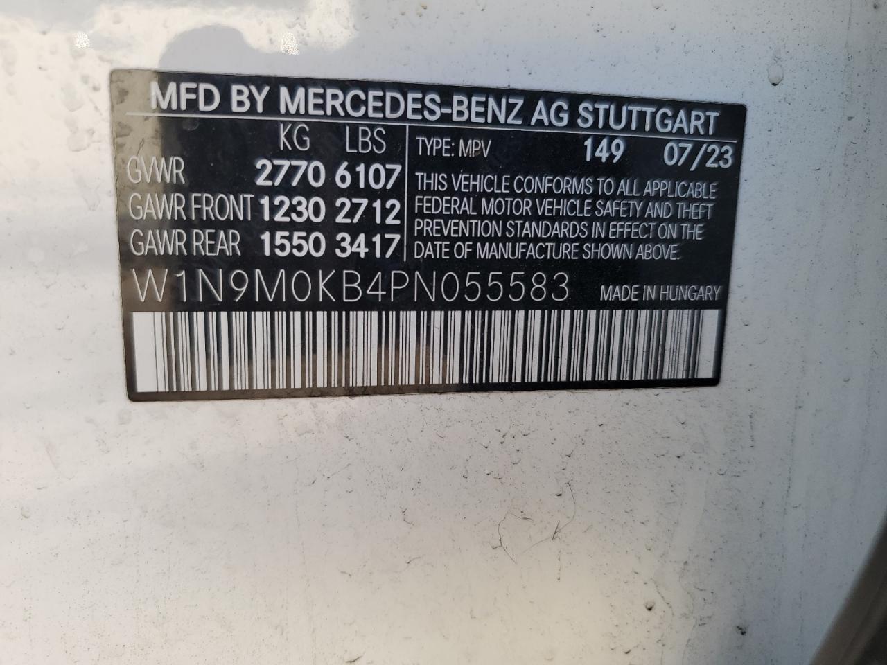 MERCEDES-BENZ EQB 300 4MATIC