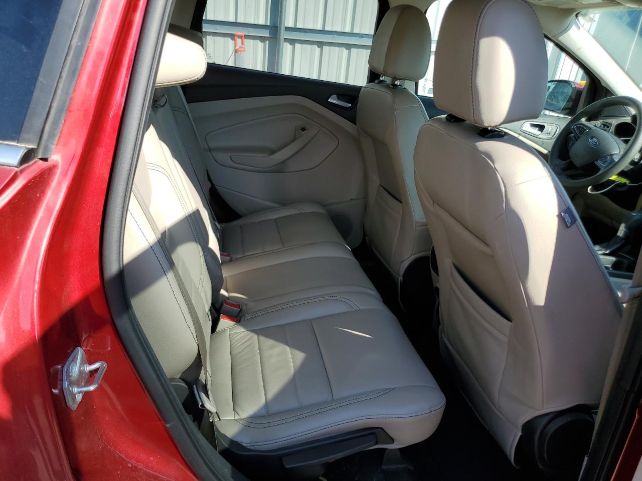 FORD ESCAPE SE