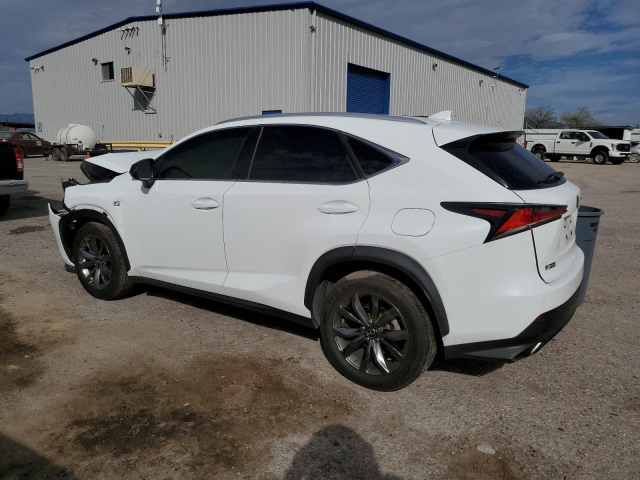 LEXUS NX 300 BASE