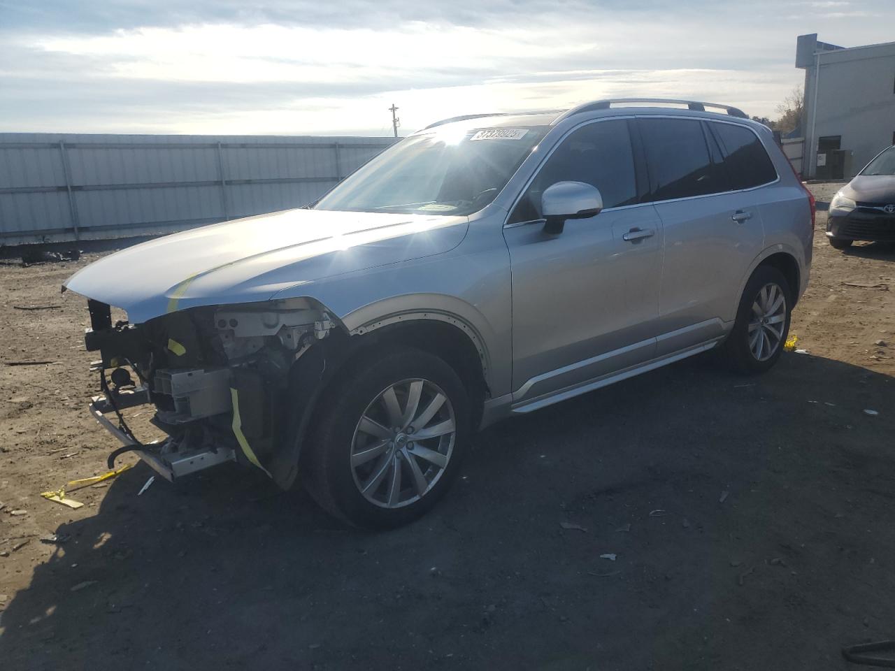 VOLVO XC90 T6