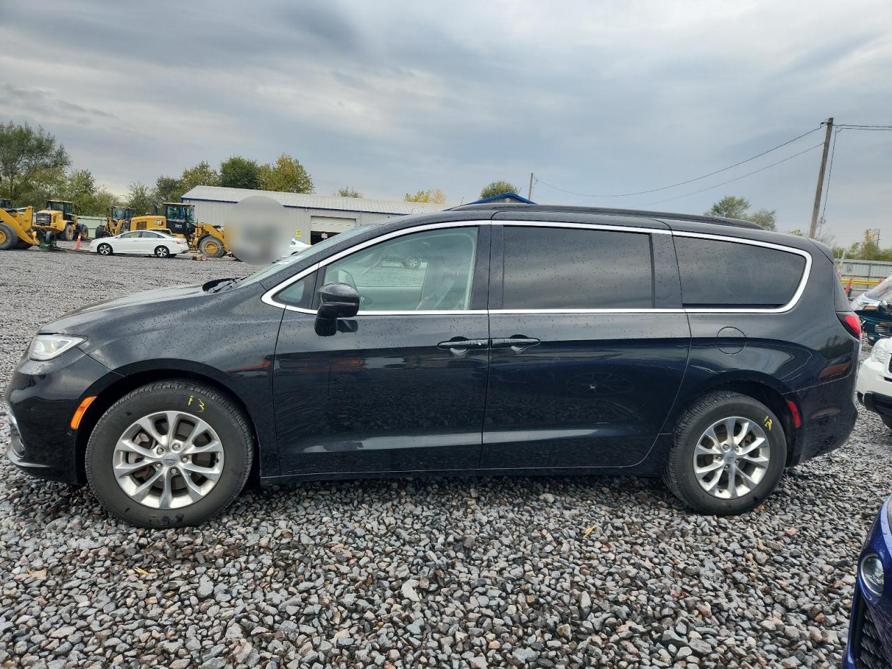 CHRYSLER PACIFICA TOURING L