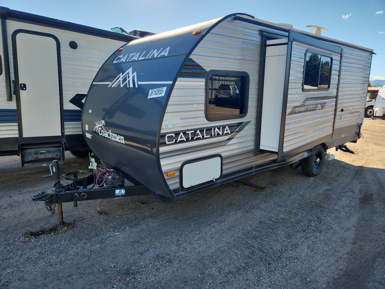 Lot #3296679037 2024 COACH CATALINA