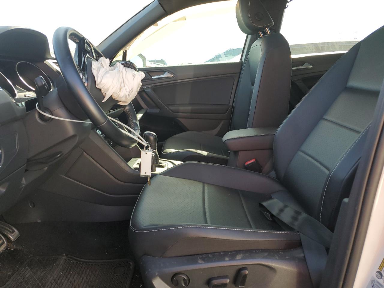 VOLKSWAGEN TIGUAN SE