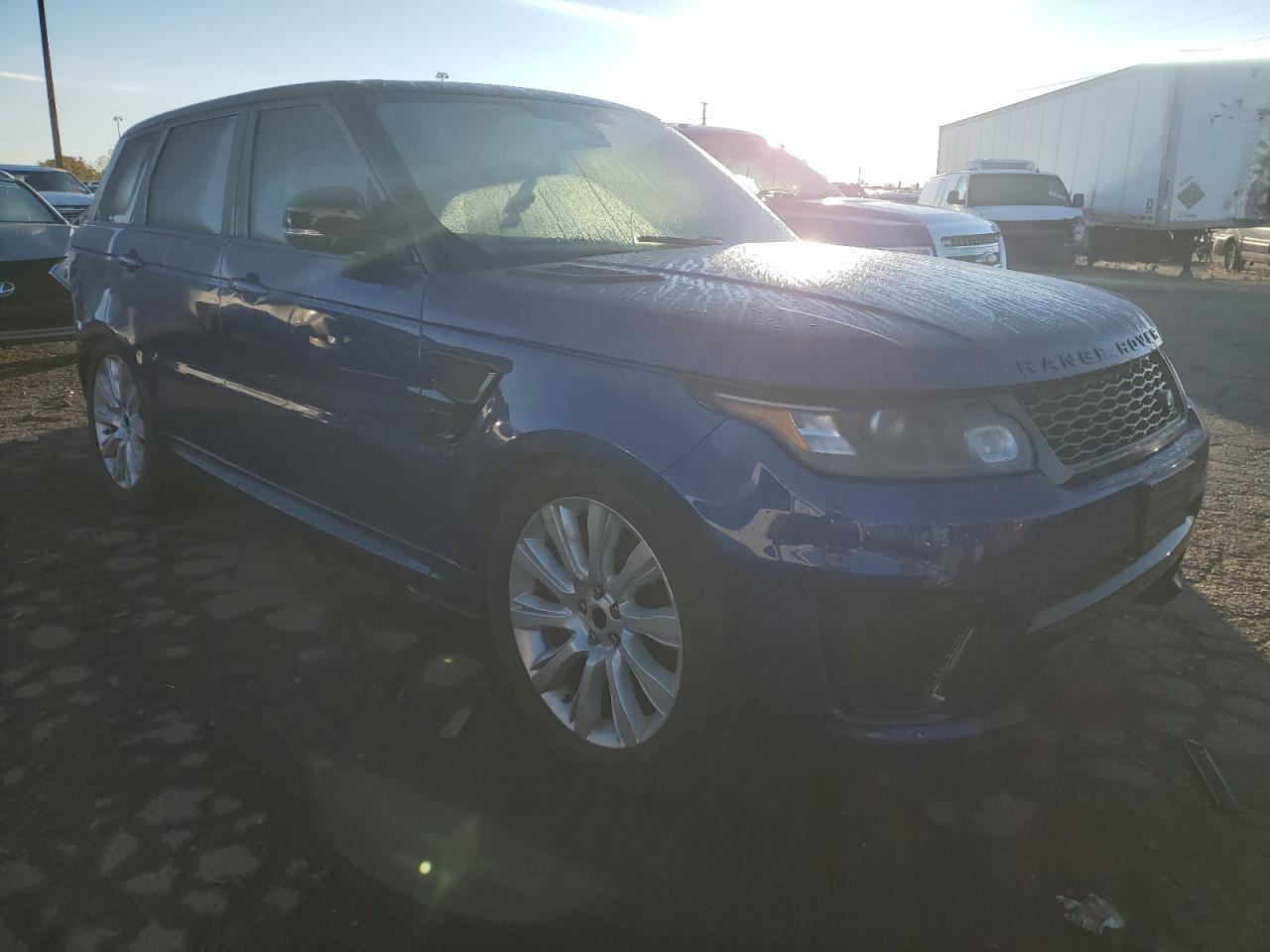 LAND ROVER RANGE ROVER SVR