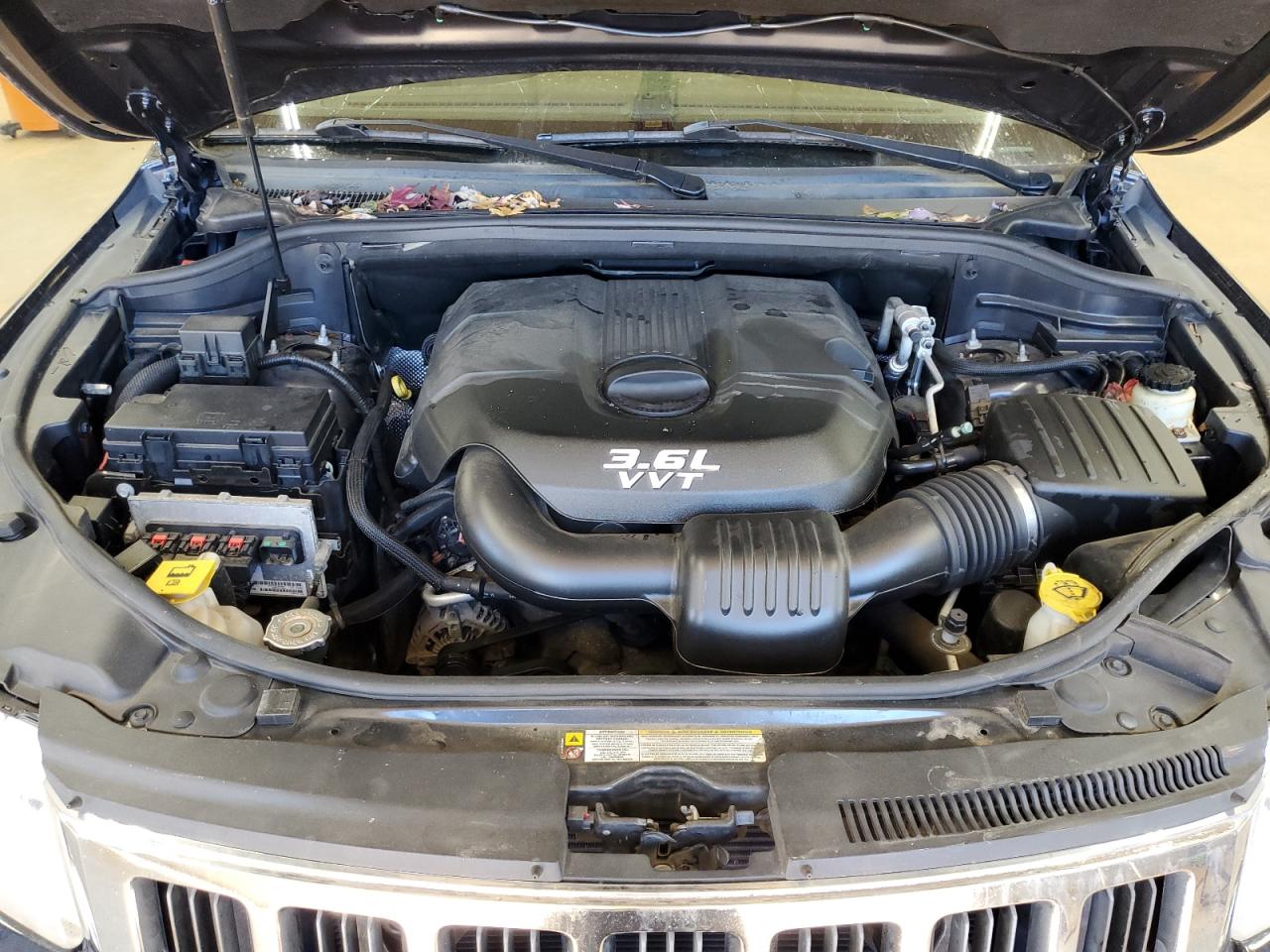 JEEP GRAND CHEROKEE LAREDO