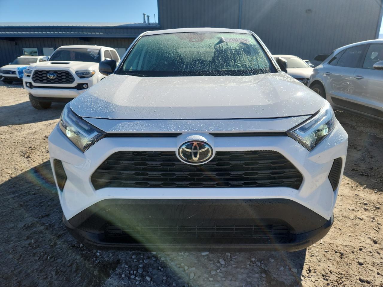 TOYOTA RAV4 LE