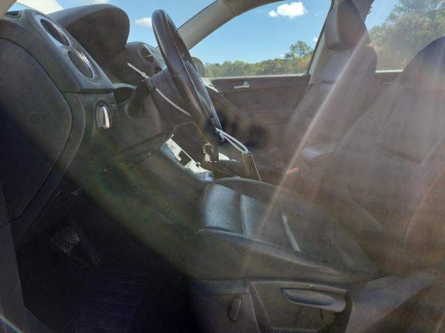 2017 VOLKSWAGEN TIGUAN S - WVGAV7AX8HK024164