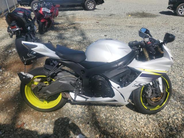 SUZUKI GSX750