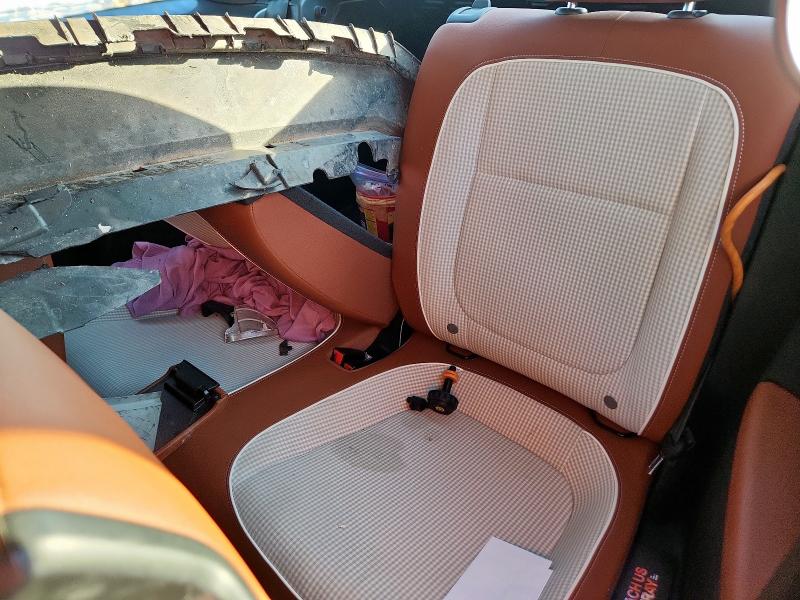 2017 VOLKSWAGEN BEETLE 1.8 3VWF17AT5HM631289