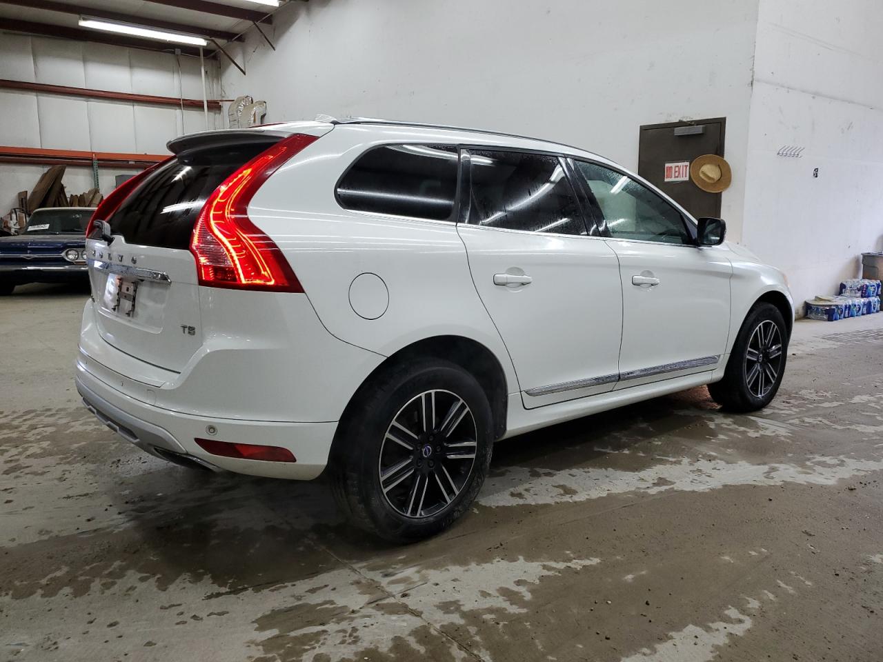 VOLVO XC60 T5 DYNAMIC