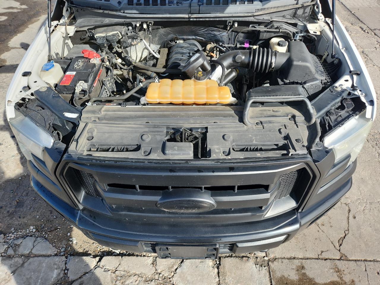 FORD F-150 SUPER CAB