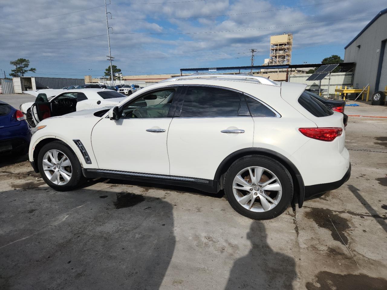 INFINITI FX35