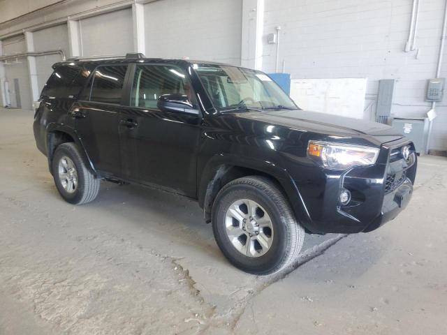 2021 TOYOTA 4RUNNER SR - JTEMU5JR6M5952814