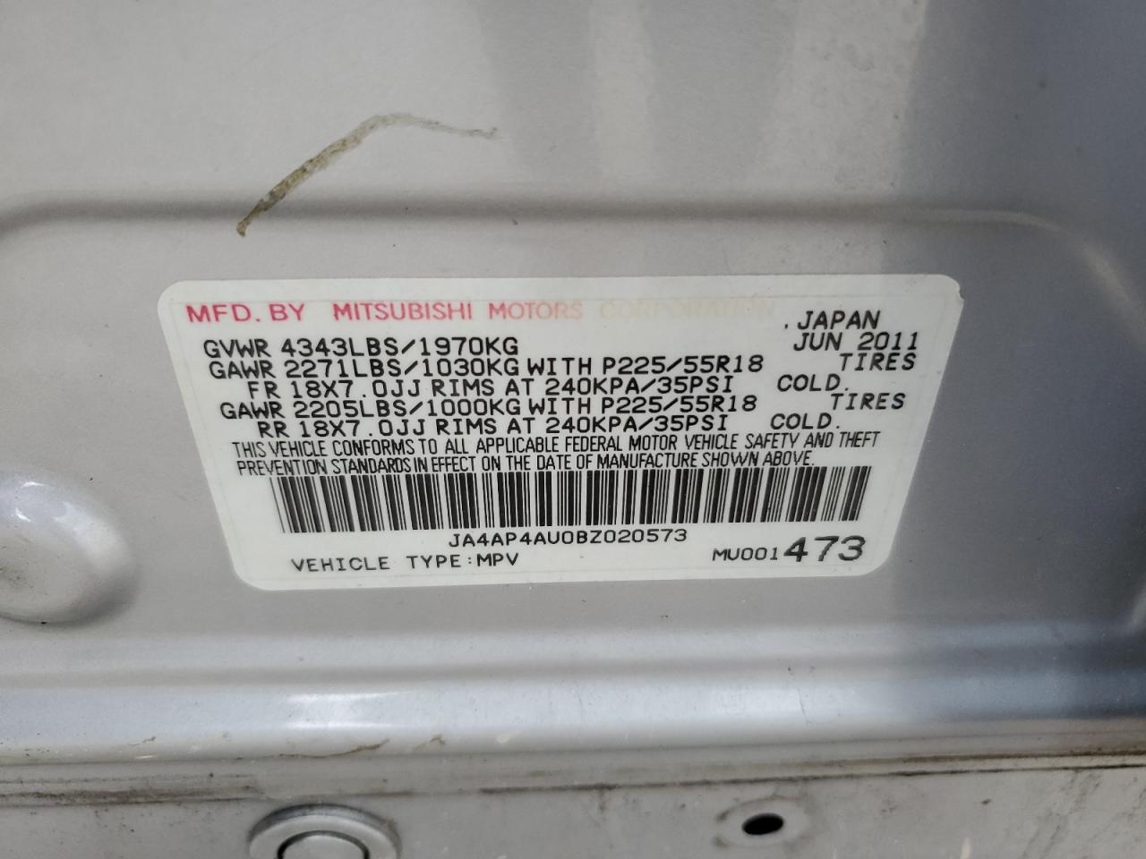 MITSUBISHI OUTLANDER SE