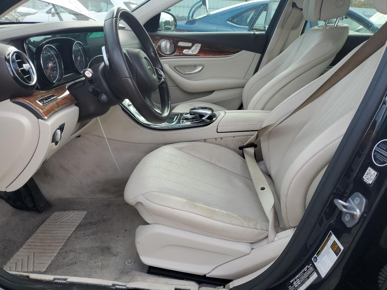 MERCEDES-BENZ E-CLASS 300