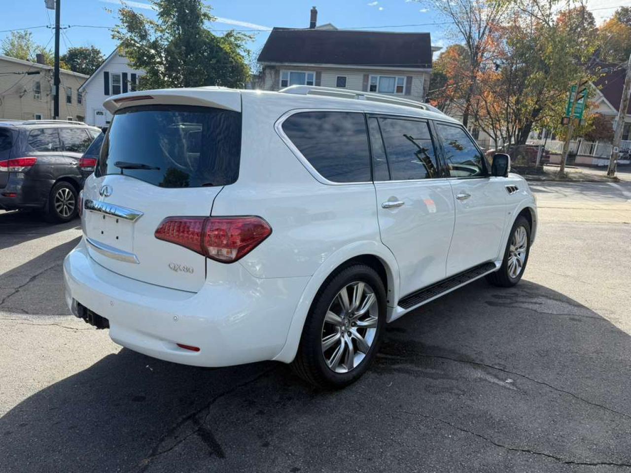 INFINITI QX80