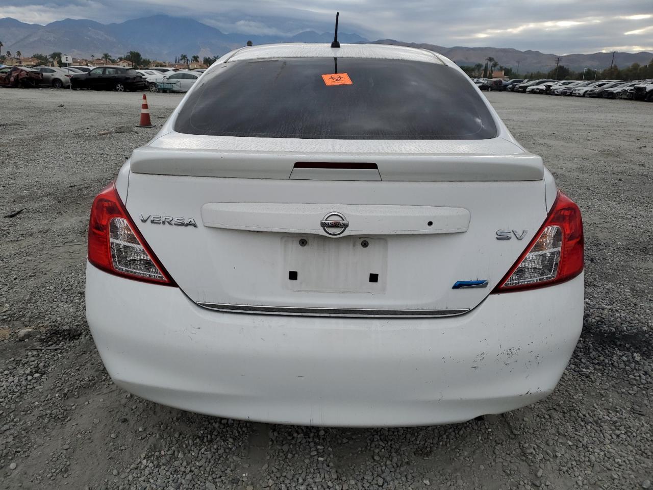 NISSAN VERSA S