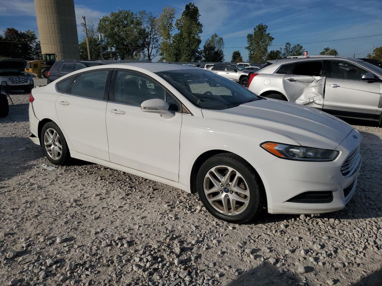 FORD FUSION SE