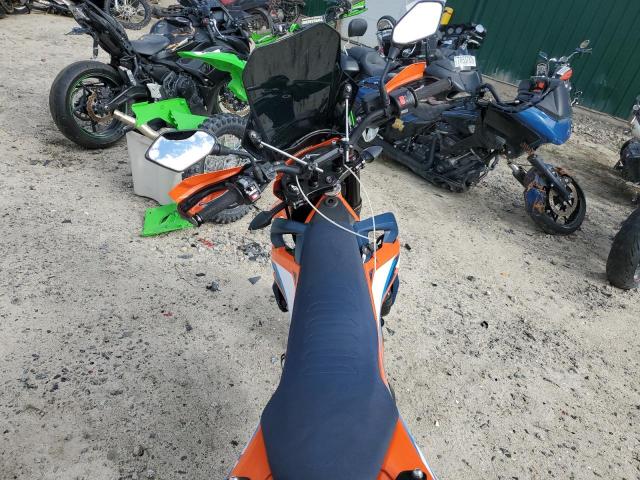 2023 KTM 690 SMC R VBKLSV409PM743384