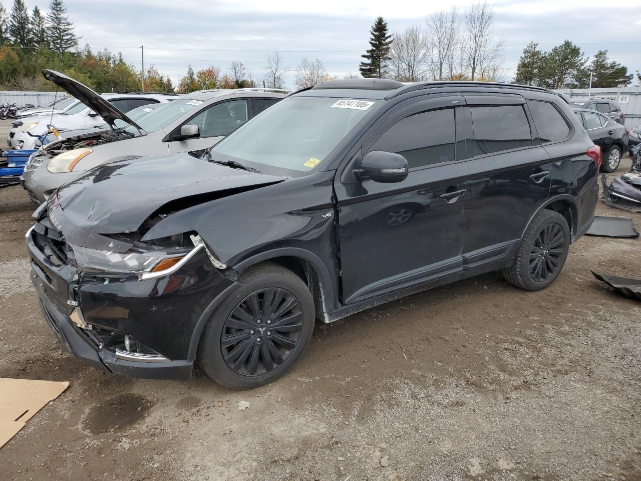 MITSUBISHI OUTLANDER SE