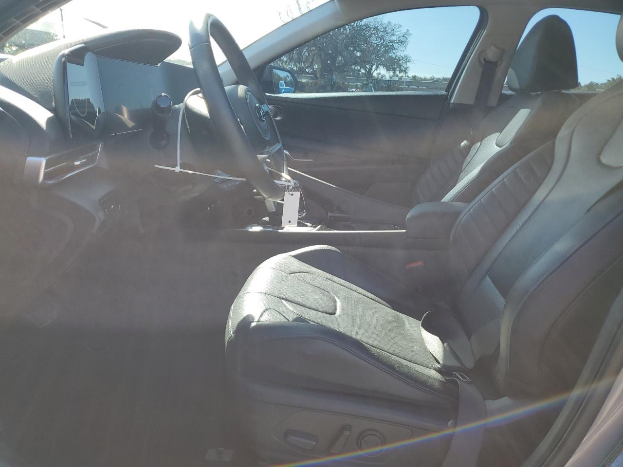 HYUNDAI ELANTRA LIMITED