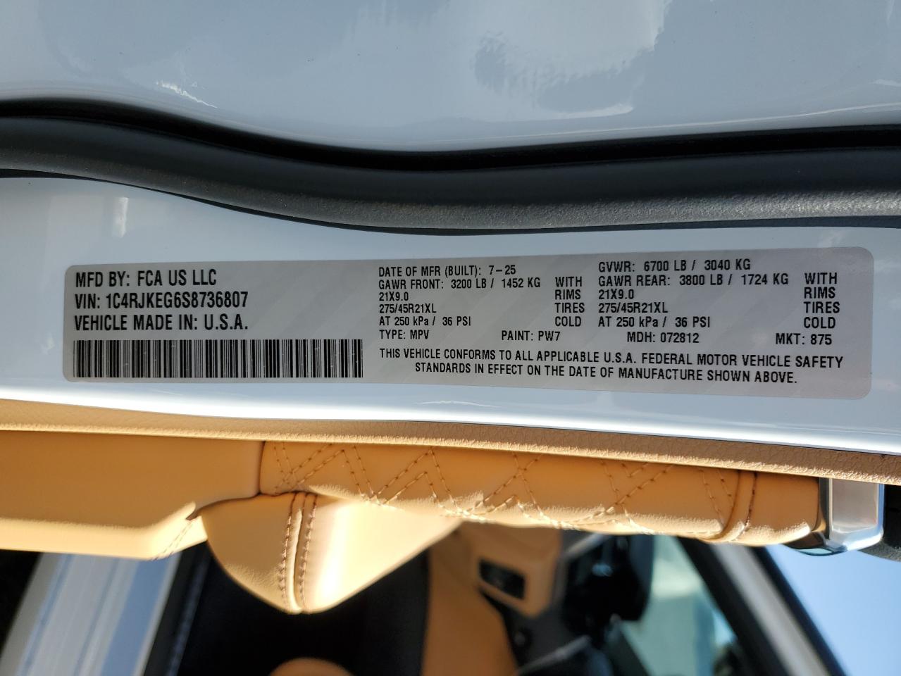 JEEP GRAND CHEROKEE L SUMMIT