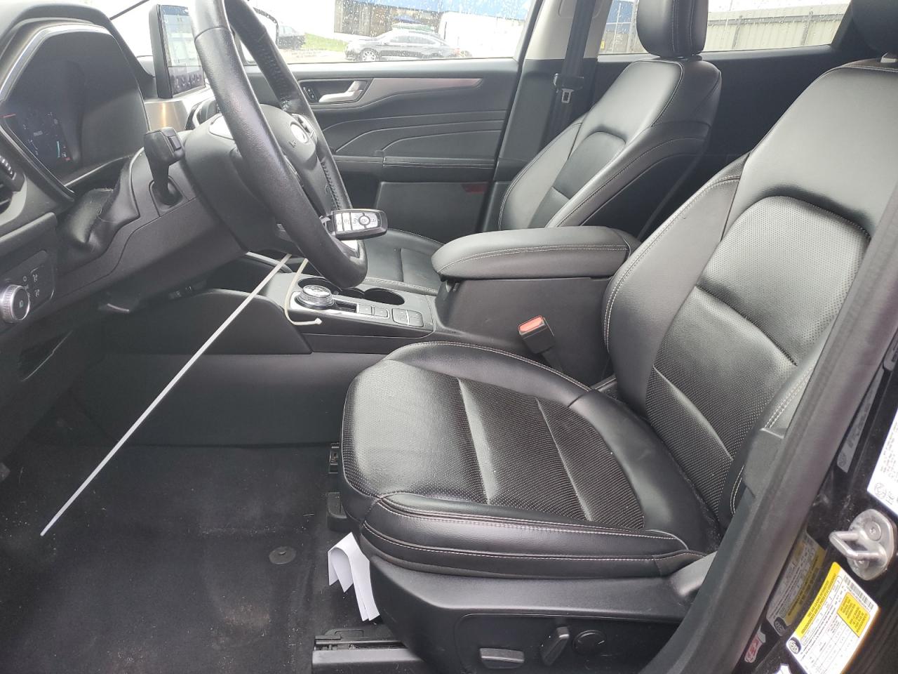 FORD ESCAPE TITANIUM