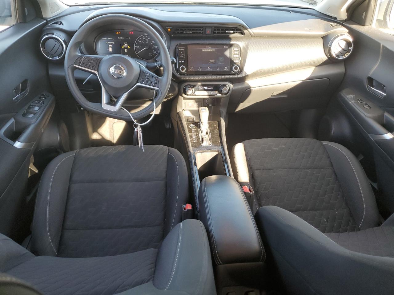 NISSAN KICKS SV