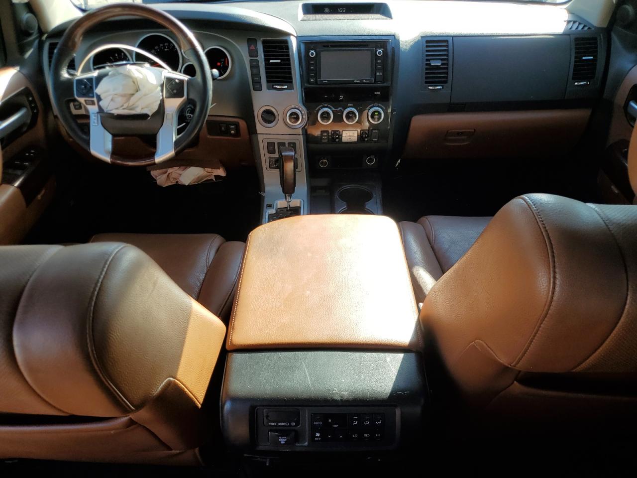 TOYOTA SEQUOIA PLATINUM