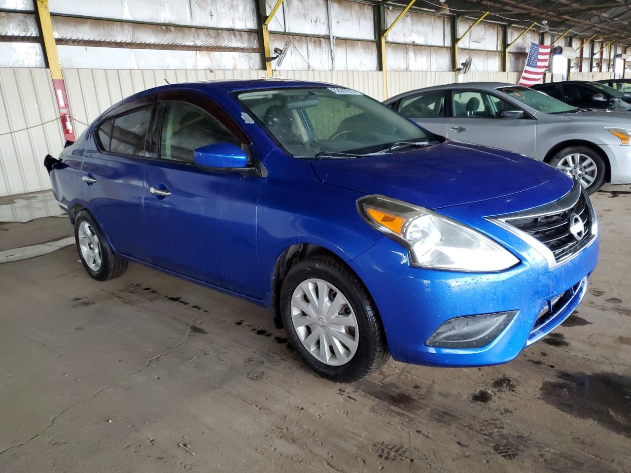 NISSAN VERSA S