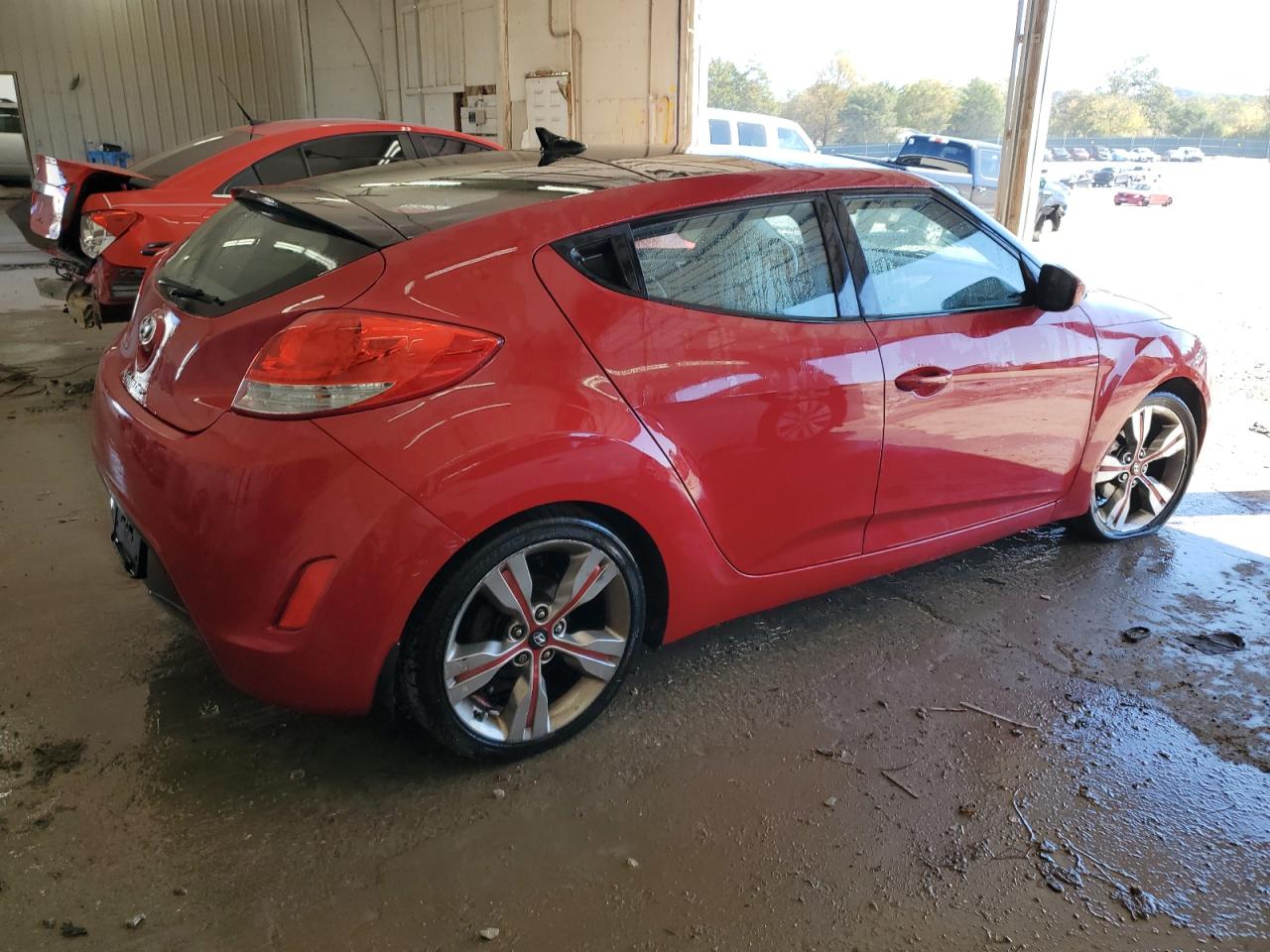 HYUNDAI VELOSTER