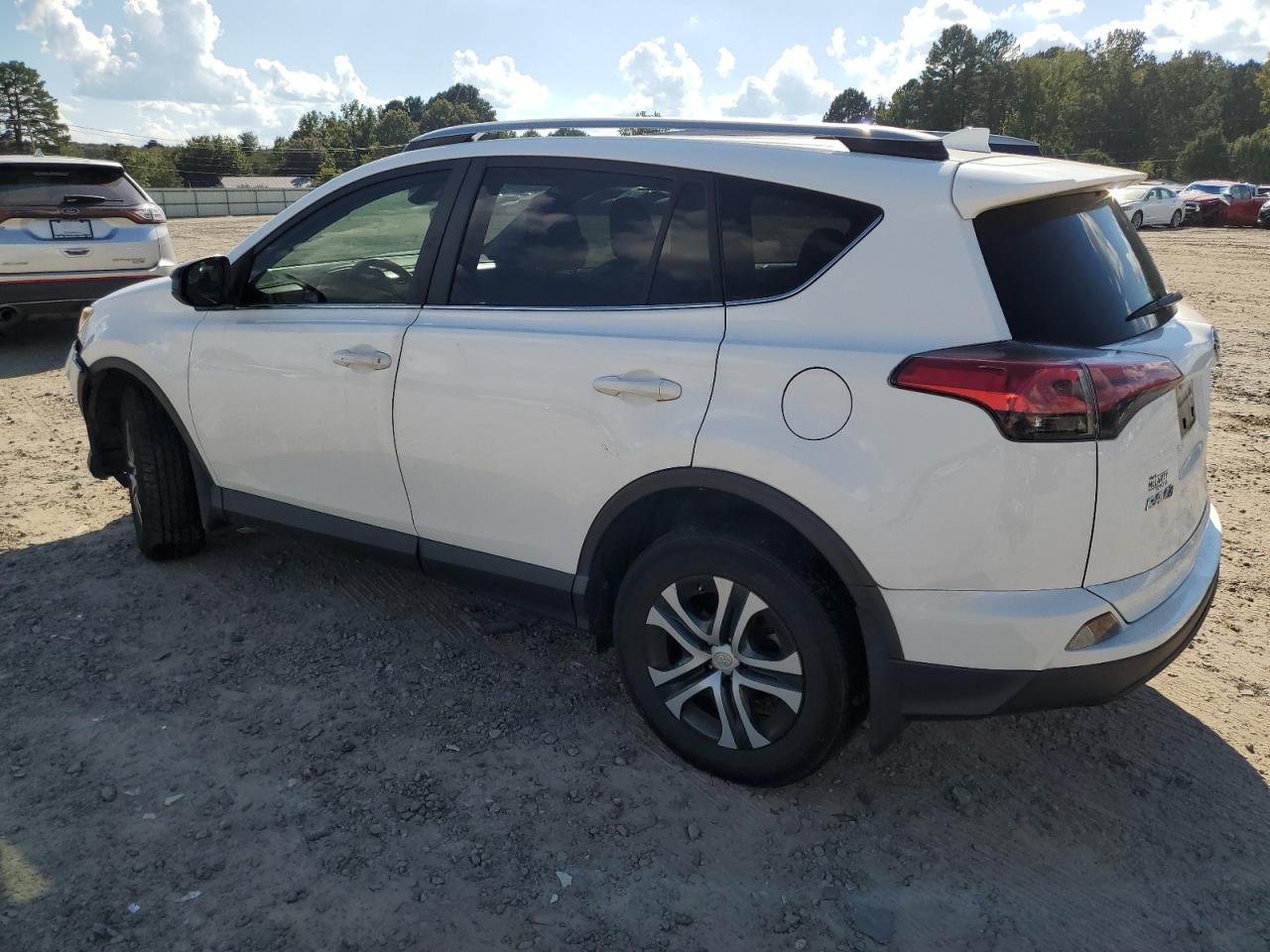TOYOTA RAV4 LE