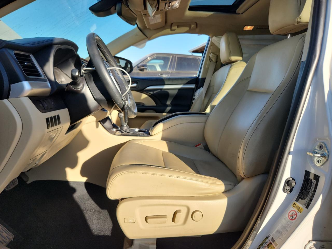 TOYOTA HIGHLANDER SE