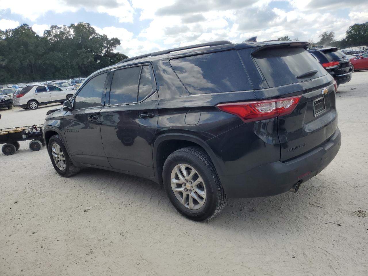 CHEVROLET TRAVERSE LT