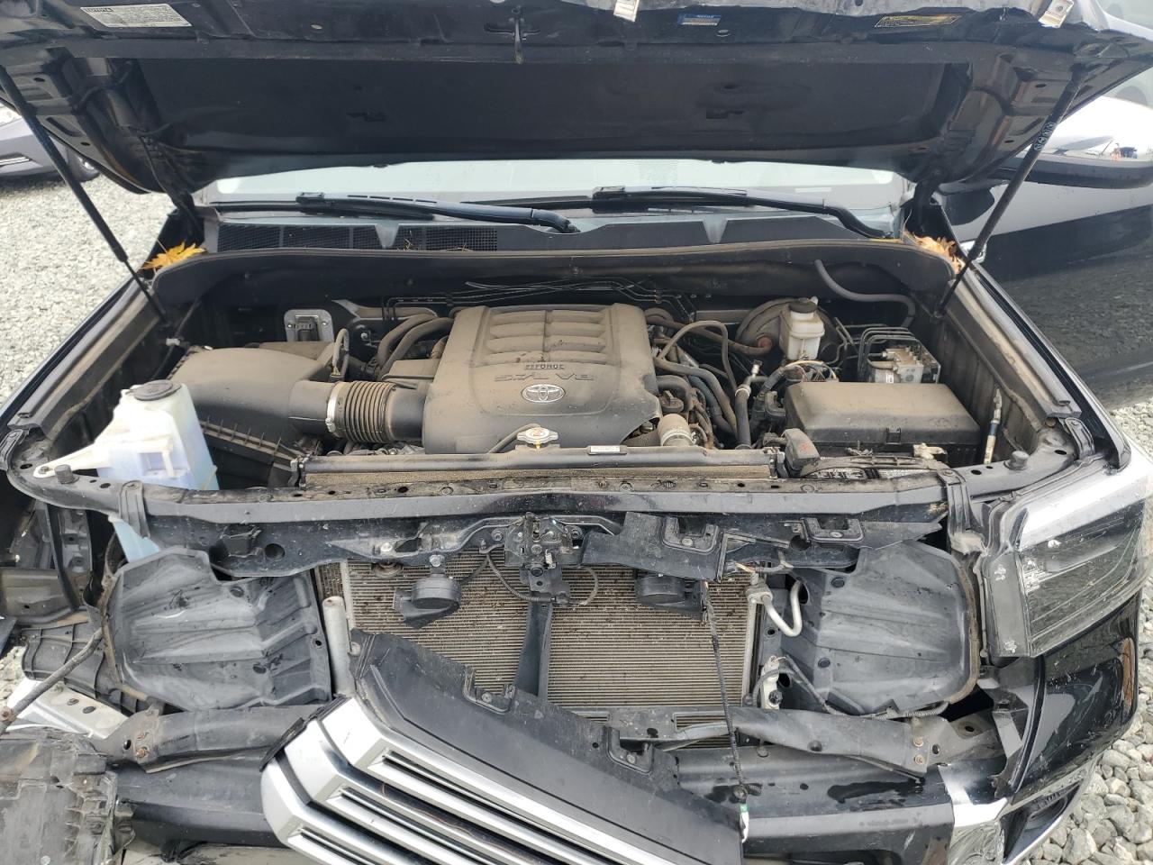 TOYOTA TUNDRA CREWMAX LIMITED