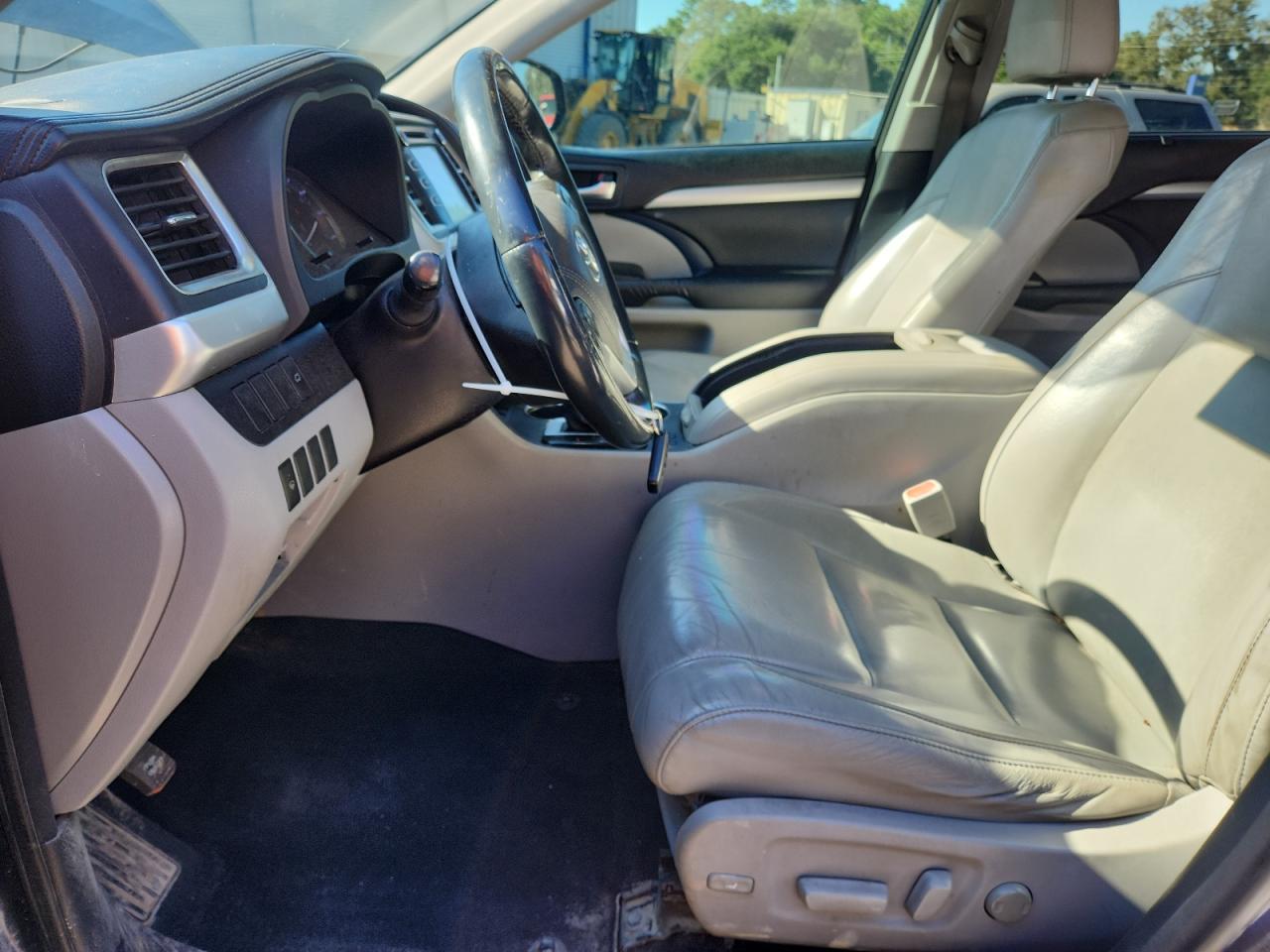 TOYOTA HIGHLANDER XLE