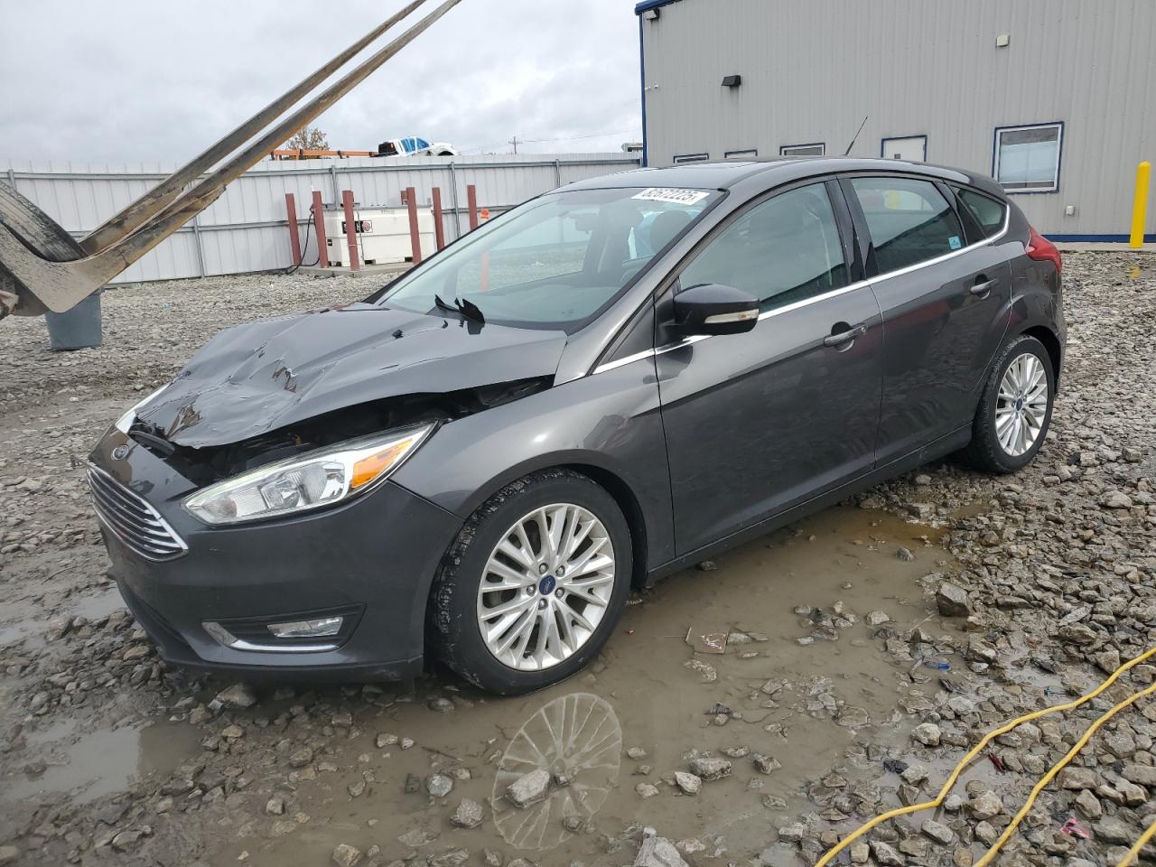 FORD FOCUS TITANIUM