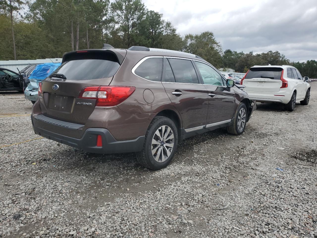 SUBARU OUTBACK TOURING