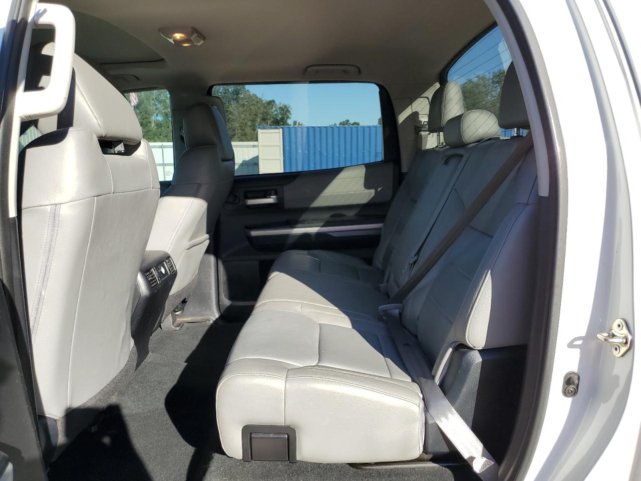 TOYOTA TUNDRA CREWMAX LIMITED