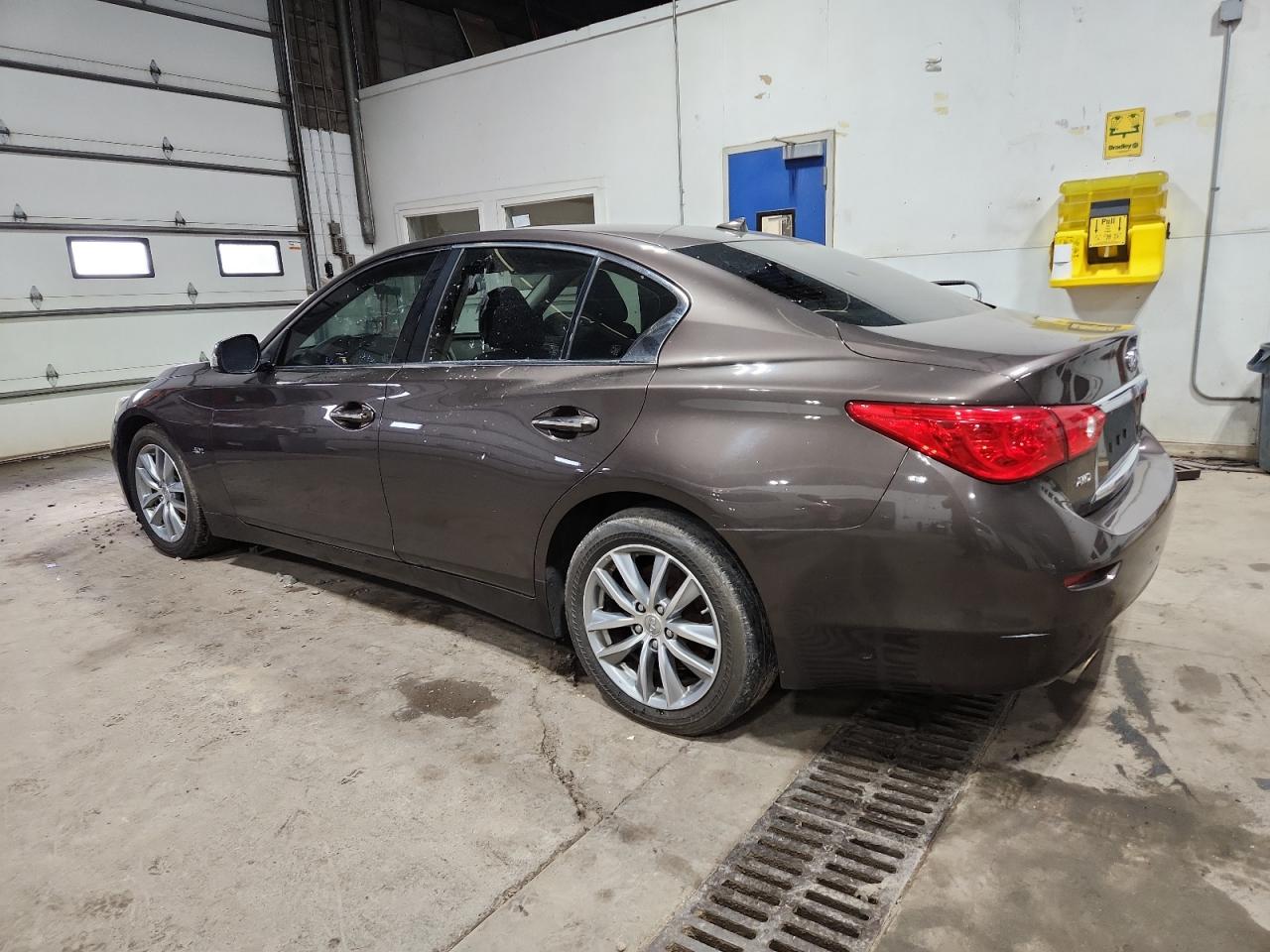 INFINITI Q50 PREMIUM