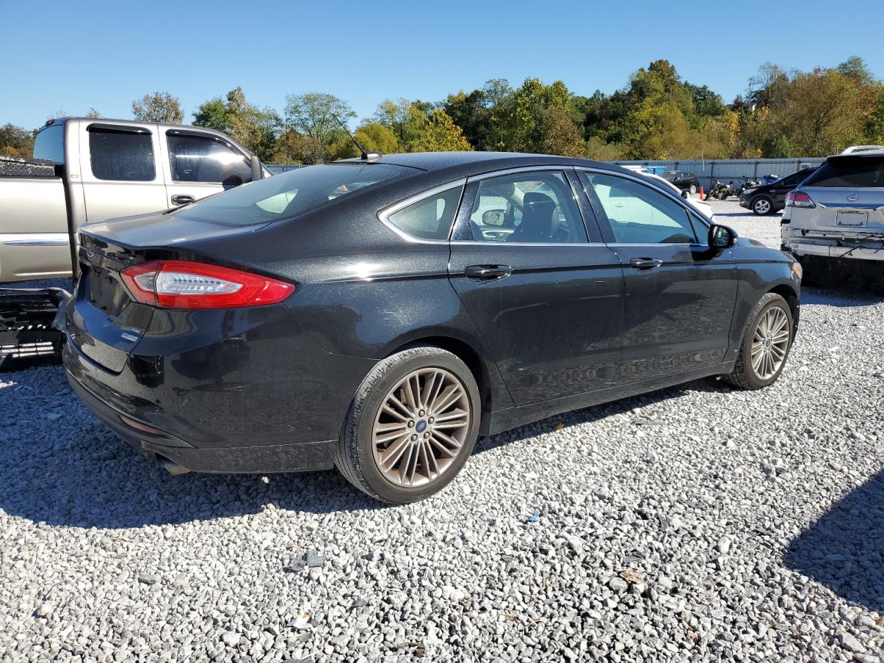 FORD FUSION SE