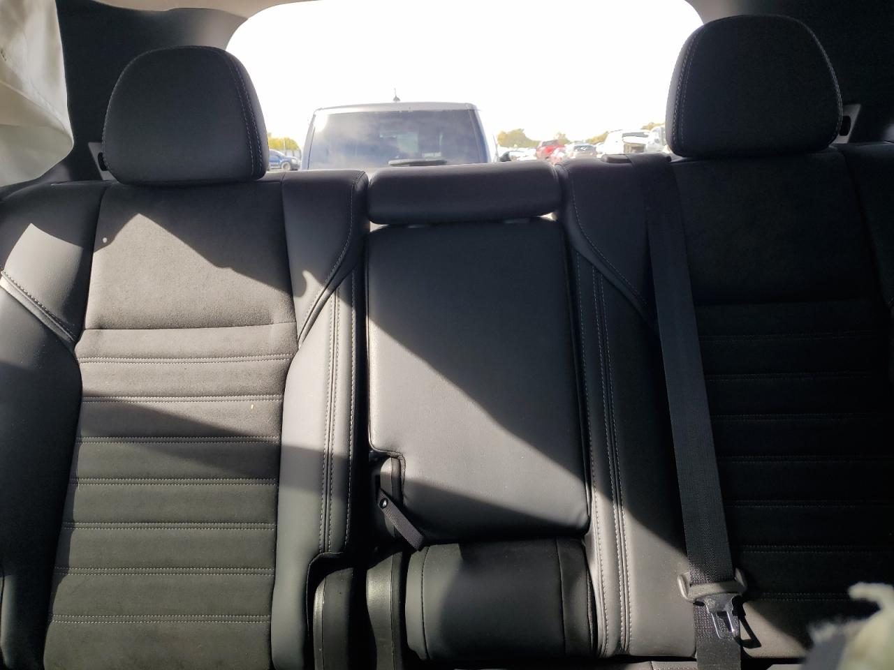 MITSUBISHI OUTLANDER SE