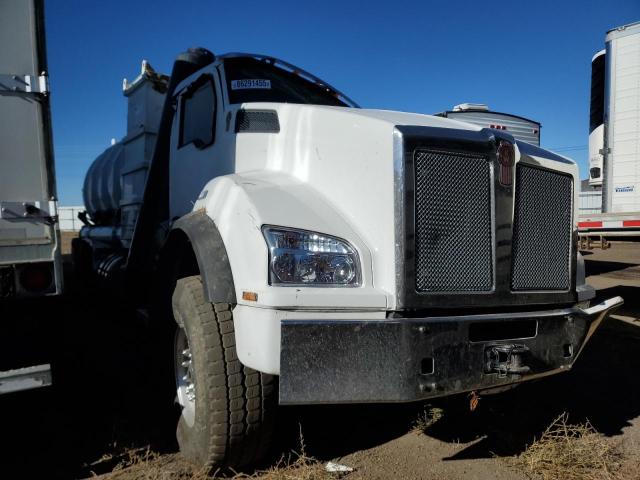 KENWORTH T880