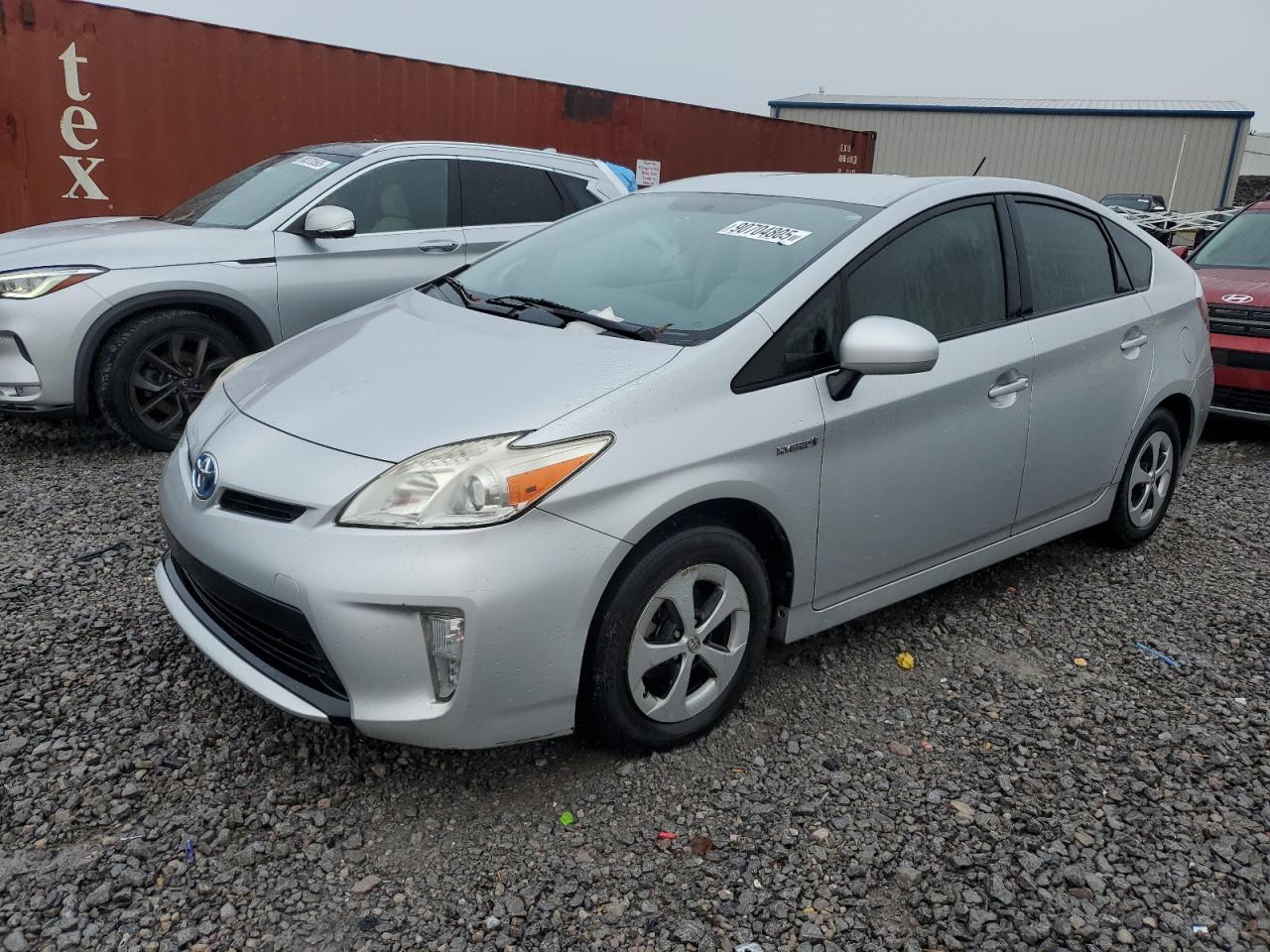 TOYOTA PRIUS