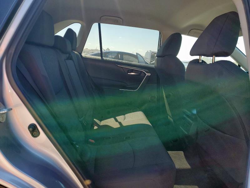 2021 TOYOTA RAV4 XLE 2T3W1RFVXMC162848