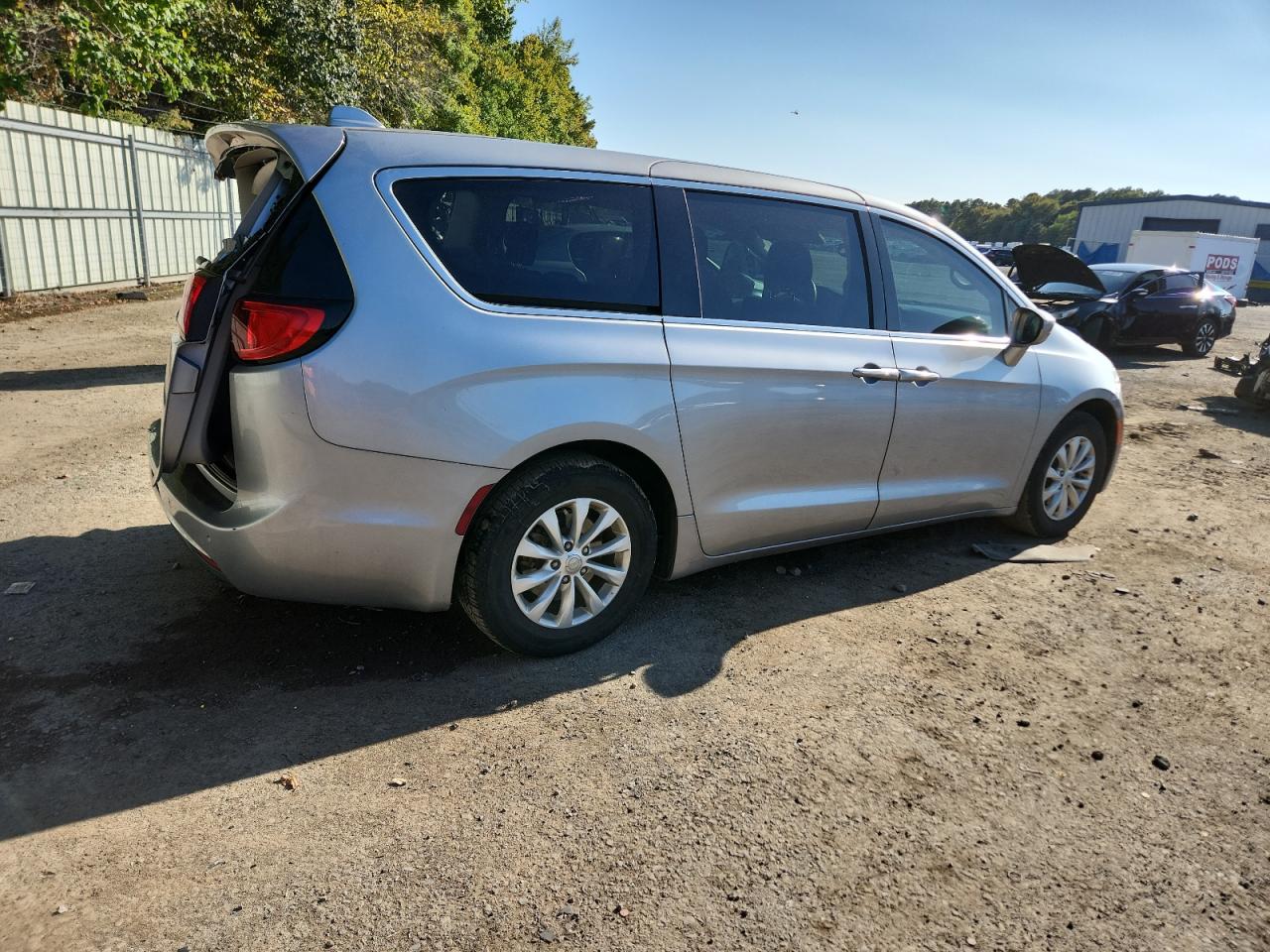 CHRYSLER PACIFICA TOURING PLUS