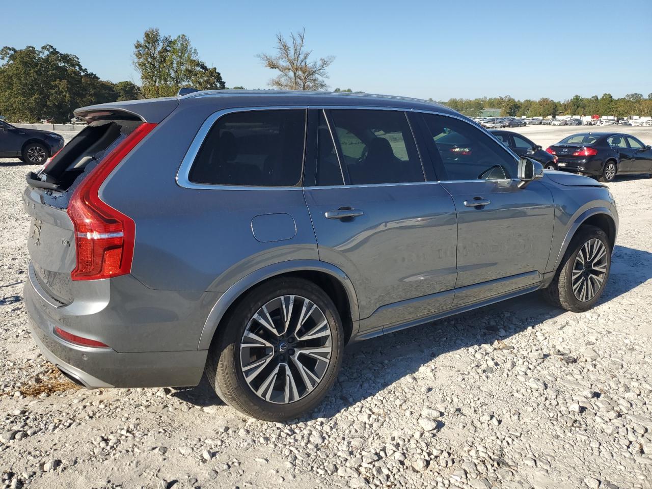 VOLVO XC90 T6 MOMENTUM