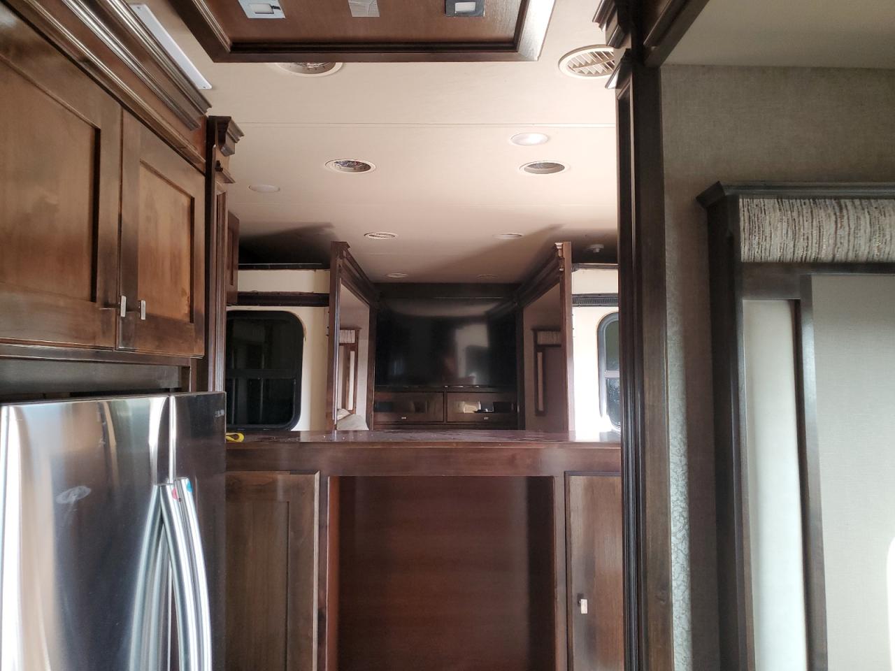 Lot #3291334203 2019 VANLEIGH VILANO